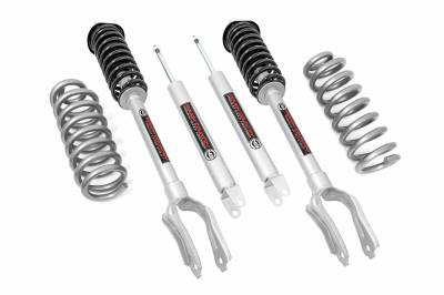 Rough Country Suspension Systems - Rough Country 2.5" Suspension Lift Kit, for 11-15 Grand Cherokee WK2 V6; 91130