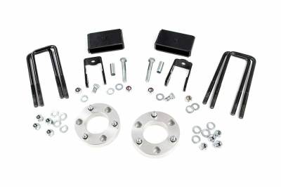 Rough Country Suspension Systems - Rough Country 2" Suspension Lift Kit, for 16-24 Titan XD; 868