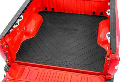 Rough Country Suspension Systems - Rough Country Rubber Truck Bed Mat-Black, 19-24 Silverado/Sierra 6.6'; RCM673