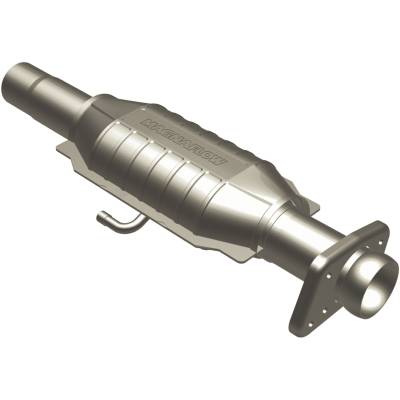 MagnaFlow Exhaust Products - MagnaFlow 93456 Standard Grade Direct-Fit Catalytic Converter Bolt-On