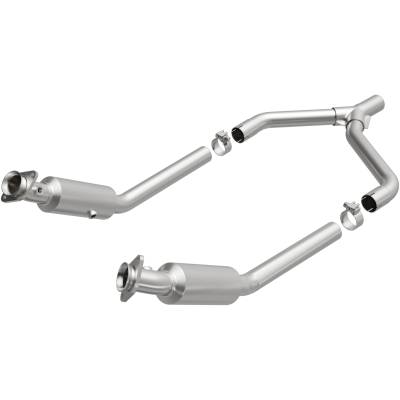 MagnaFlow Exhaust Products - MagnaFlow 23012 Direct Fit Catalytic Converter 49 State Ford