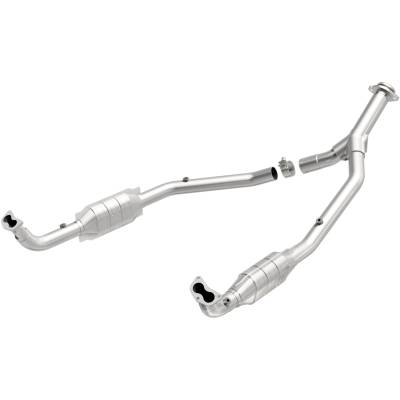 MagnaFlow Exhaust Products - MagnaFlow 93696 Direct Fit Catalytic Converter 49 State Land Rover
