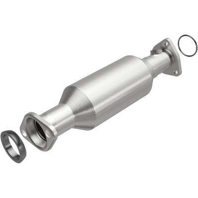 MagnaFlow Exhaust Products - MagnaFlow 4481636 California Direct-Fit Catalytic Converter