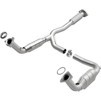 MagnaFlow Exhaust Products - MagnaFlow 4451172 California Direct-Fit Catalytic Converter