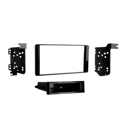 Metra Electronics - Metra 99-7015CHG Custom Fit Mounting Kit for 14-18 Outlander