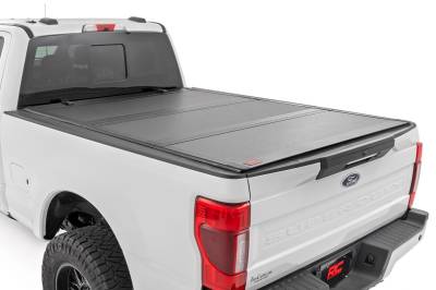 Rough Country Suspension Systems - Rough Country Hard Tri-Fold Tonneau Cover 17-24 Super Duty 6.8' 49220651