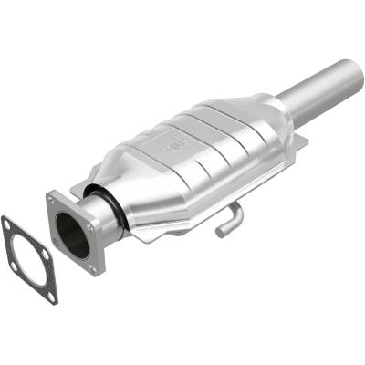 MagnaFlow Exhaust Products - MagnaFlow 23229 Standard Grade D-Fit Catalytic Converter for Eagle Dodge & Jeep