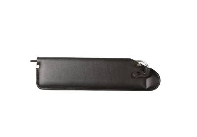 Omix - This front right black sun visor from Omix for 03-06 Jeep Wrangler TJ/LJ.