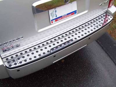 Quality Automotive Accessories - Quality Automotive RB47940 Rear Bumper Accent for Dodge Nitro