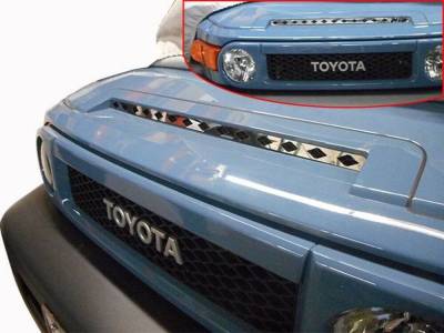 Quality Automotive Accessories - Quality Automotive SG27142 Grille Accent Kit for Toyota FJ