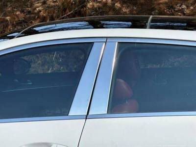 Quality Automotive Accessories - QAA PP71805 4Pc Stainless Steel Pillar Trim for 2021-2025 Kia K5