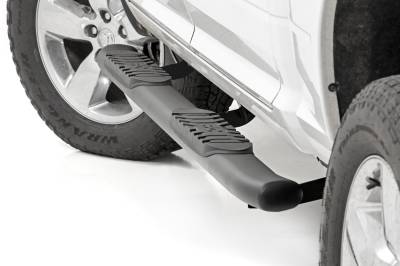 Rough Country Suspension Systems - Rough Country 4.5" Oval Tube Nerf Steps Black for 09-18 Ram Crew 21003