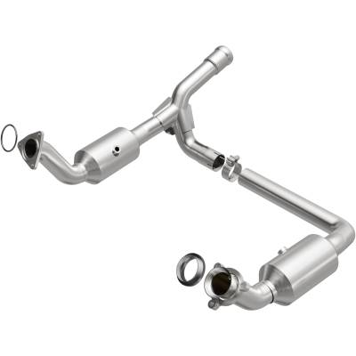 MagnaFlow Exhaust Products - MagnaFlow 280656 Direct-Fit Catalytic Converter for 19-23 Silverado/Sierra 1500