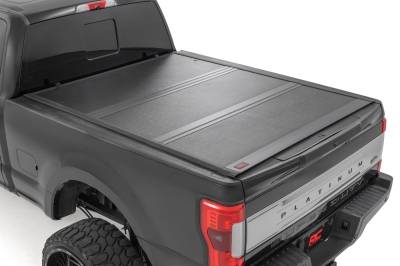 Rough Country Suspension Systems - Rough Country Lo-Pro Hard Folding Tonneau Cover 17-24 Super Duty 6.8' 47220651B