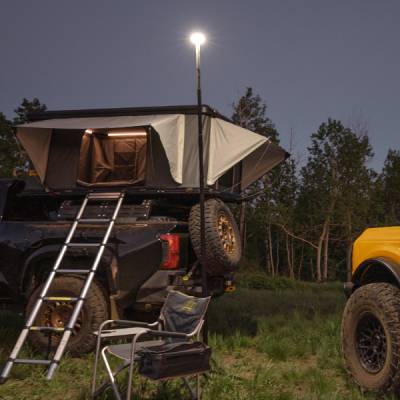 Smittybilt - Smittybilt 2953 10' Overland Camp Light Pro w/Power Bank & Remote
