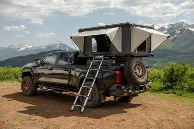 Smittybilt - Smittybilt 2986 Aluminum Pop-Up Rooftop Tent Sleeps 2-3
