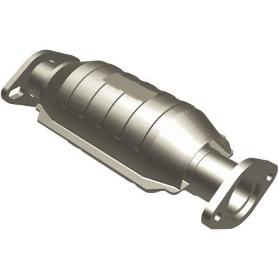 MagnaFlow Exhaust Products - MagnaFlow 23235 Standard Grade Federal/EPA Compliant D-Fit Catalytic Converter