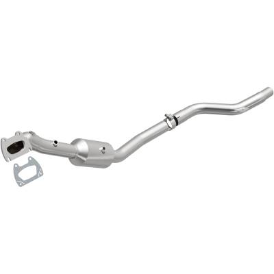 MagnaFlow Exhaust Products - MagnaFlow 6561141 California Direct-Fit Manifold Converter
