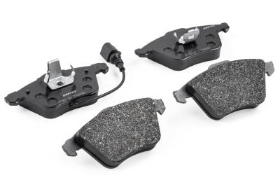 APR - APR BRK00039 Disc Brake Pad Set for Audi/Volkswagen 2.0 3.2