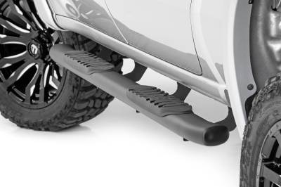 Rough Country Suspension Systems - Rough Country 4.5" Oval Tube Nerf Steps Black 19-24 Silverado/Sierra Crew 21002