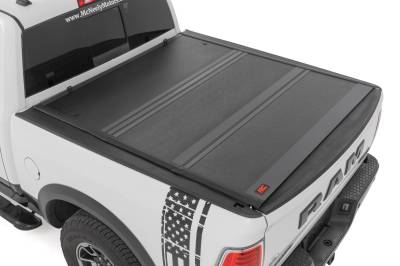 Rough Country Suspension Systems - Rough Country 47319550B Lo-Pro Hard Folding Tonneau Cover for 09-18 RAM 5.7'