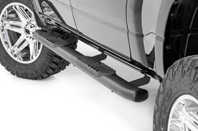 Rough Country Suspension Systems - Rough Country 21004 4.5" Oval Tube Nerf Steps Black for 19-26 RAM 1500 Crew