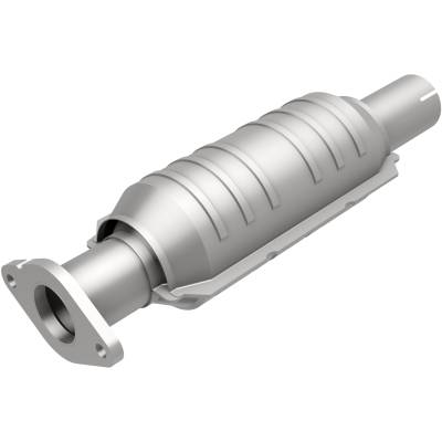 MagnaFlow Exhaust Products - MagnaFlow 51157 Direct Fit Catalytic Converter 49 State Ford