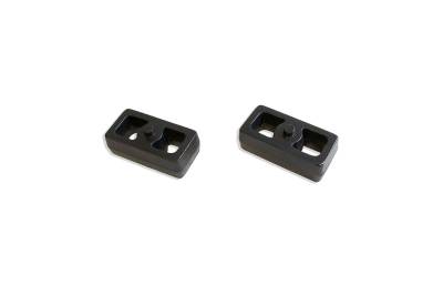 MaxTrac - MaxTrac 810015 1.5" Cast Lift Blocks for 19-24 Silverado & Sierra 1500 2WD/4WD