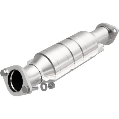 MagnaFlow Exhaust Products - MagnaFlow 24426 HM Grade Federal/EPA Compliant Direct-Fit Catalytic Converter