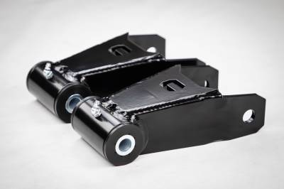 Cognito Motorsports Truck - Cognito 110-91267 1" Drop Leaf Spring Shackle for 19-23 Silverado/Sierra 1500