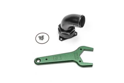 RADIUM Engineering - RADIUM Engineering 20-1047 FCST-X 3-Bolt Remote Fill Neck 24AN Elbow 1.5" Barb