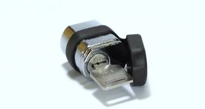 Rhino-Rack USA - Rhino-Rack 10225 RockyMounts Hitch PREMIUM METAL LOCK POD