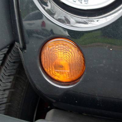 Omix - Omix 12405.24 Right Park Lamp Amber for Jeep Wrangler JK