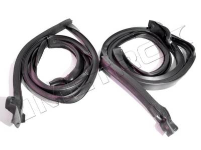 Metro Moulded Parts - Metro Moulded RR 7002-B T-Top Panel Seal One Handle Release
