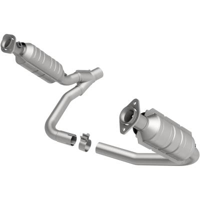 MagnaFlow Exhaust Products - MagnaFlow 24397 Direct Fit Catalytic Converter 49 State for Dodge