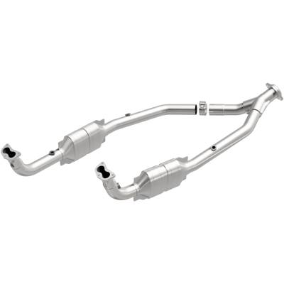 MagnaFlow Exhaust Products - MagnaFlow 93689 HM Grade Direct-Fit Catalytic Converter for 99-04 Discovery