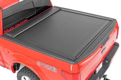Rough Country Suspension Systems - Rough Country Manual Retracting Tonneau Cover 15-20 F150 5.5' 46220551A