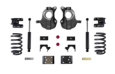 MaxTrac - MaxTrac KC331546-8 4"/6" Lowering Kit w/Spindles & Coils for 16-18 Silv/Sierra