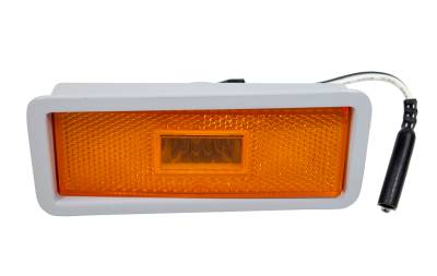 Auto Metal Direct - Auto Metal Direct X240-1470-L LH FR Side Marker Lamp Assy for 70 GTX/Road Runner