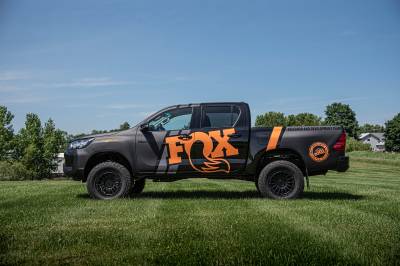 BDS Suspension - BDS Suspension BDS842FSR Lift Kit 2-3" Front 1" Rear for 16-23 Toyota Hilux