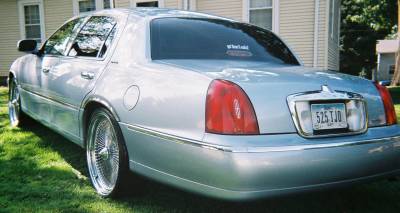 APS - APS FT12I-TOWN98 Stainless Steel 2" Fender Lip Trim for 98-02 Lincoln Town Car