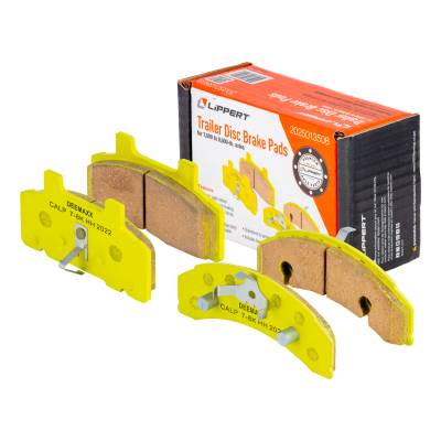 CURT - CURT 2025013508 Trailer Disc Brake Pads 7000-8000lb Axles 4Pc