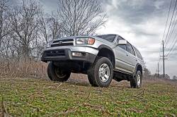 Rough Country Suspension Systems - Rough Country 3" Lift Kit N3 Struts/V2 For 4Runner 2WD/4WD (1996-2002) - Image 3