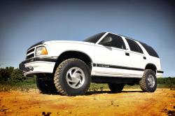 Rough Country Suspension Systems - Rough Country 2.5" Suspension Lift Kit, 82-04 GM S-Series 4WD; 24230 - Image 2