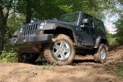 Rough Country Suspension Systems - Rough Country 1.75" Suspension Lift Kit, for 07-18 Wrangler JK 4WD; 651 - Image 2