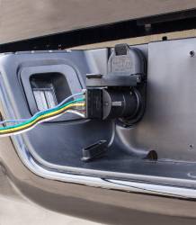 Hopkins Towing Solution - Hopkins Towing Solution 47375B 7 Blade To 5 Flat Adapter - Image 4