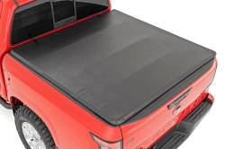 Rough Country Suspension Systems - Rough Country Soft Tri-Fold Tonneau Cover for 22-25 Nissan Frontier 5' 41805522A - Image 1