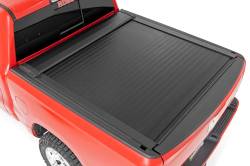 Rough Country Suspension Systems - Rough Country Manual Retracting Tonneau Cover for 19-24 Ram 1500 5.7' 46320551A - Image 1