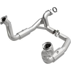 MagnaFlow Exhaust Products - MagnaFlow 5551297 California Direct-Fit Catalytic Converter - Image 1