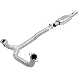 MagnaFlow Exhaust Products - MagnaFlow 23101 Direct Fit Catalytic Converter 49 State Ford - Image 1